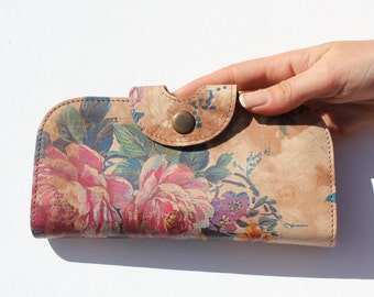 Big Fat Enormous Floral Printed Leather Wallet, Kiss clasp leather Wallet, Zip and Double kiss lock, Large Clip Wallet Vintage Style, Cards