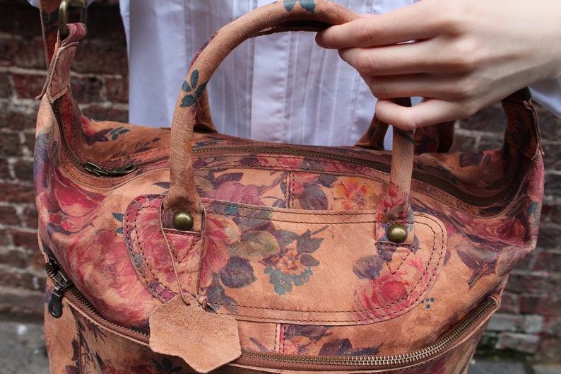 Travel bag, Floral leather oversized bag, Overnight bag, Three straps, Convertible crossbody shoulder bag, Large Front pocket, Inner pockets image 4
