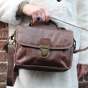 Mini sac cartable, Cuir marron, Séparations internes, Poignée sur le dessus, Longue bandoulière amovible réglable, Sac bandoulière, Adorable sac moyen