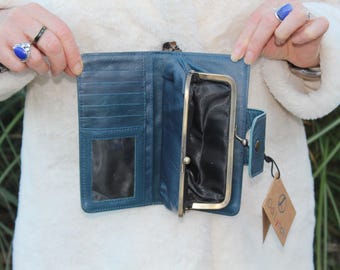Cartera de cuero azul con cierre de beso, cartera con broche y monedero mediano, ranuras para tarjetas, ranuras para billetes, cartera grande Evanna con cierre de broche y compartimentos