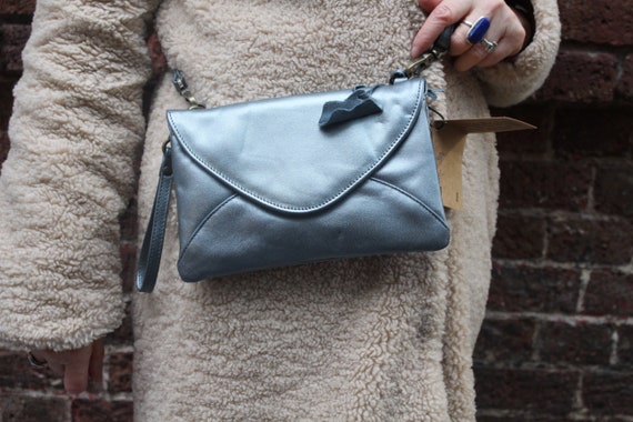 Silver Clutch Bag Cross Body Leather Mini Bag Perfect for Phone Purse Mobile Bag Special Event Glamorous Bag Envelope Style Small Bag Etsy Norway