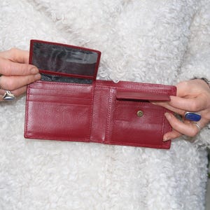 Cartera unisex roja de cuero para hombre y mujer, con múltiples tarjetas, billetes y monedas, billetera triple, billetera de cuero rojo brillante, billetera clásica, Alberta