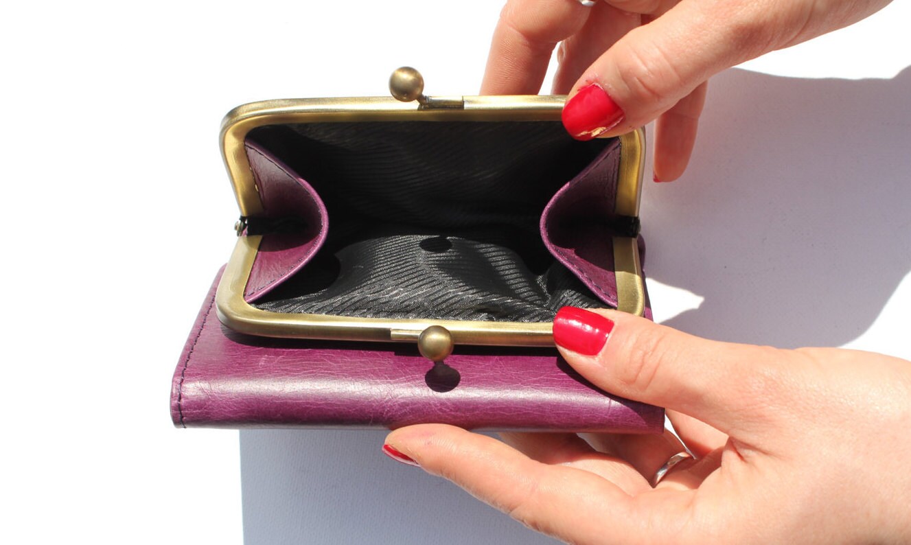 Retro Mini Clutch Wallet, Classic Kiss-Lock & Zipper Coin Purse, Card Case  With Removable Wristlet