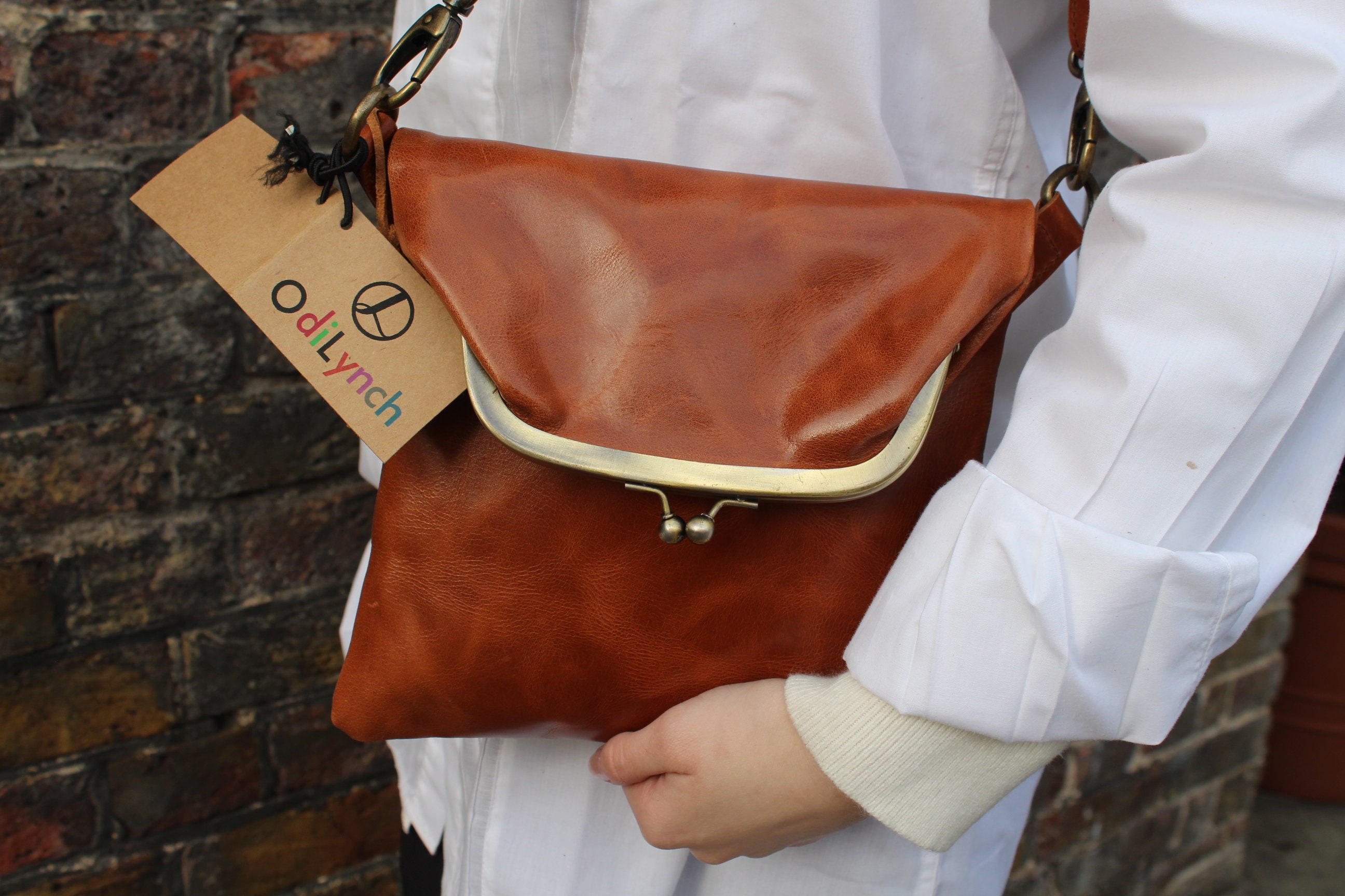 Brown patterned kidney bag for sale in Co. Dublin for €22 on