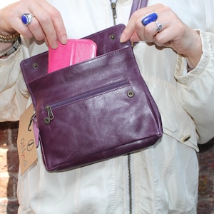 Mini-Ledertasche, Lila Handtasche Cross Body, Mini Tasche langer Riemen, Lila Clutch Tasche, Handytasche, Handytasche, Tasche Clutch violett