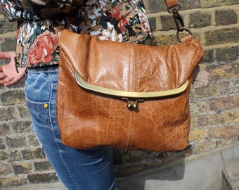 Tan leather clip bag, Top clasp purse, Flap over frame bag, Dublin, Fold over kiss clip bag, Brass hardware, pockets front back and inside