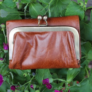 Small clip wallet trifold,Tan leather clip purse, Notes and coins, Back zip clasp wallet, Evanna clip frame wallet, Small tan clippurse