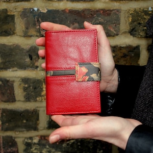 Cartera de cuero en rojo y español Floral / Estilo libro Monedero vintage / Ranuras para tarjetas múltiples y soporte para monedas, varias ranuras para tarjetas, monedas y billetes