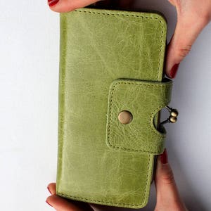 Clip Lock Portemonnaie, Großes Portemonnaie EVANNA, Cliprahmen apfelgrün, Clutch Stil Portemonnaie, Interne Geldbörse, Karten Notizräume, Verschluss Rahmen Portemonnaie
