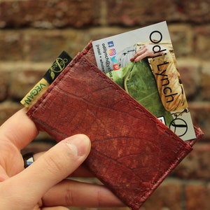 Drie kaart, Vegan kaarthouder, Rode tealeaf, Bladleer, Veganistisch leer, Nonleather, Cruelty-free, Duurzaam, Veganistische geschenken