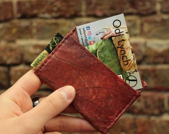 Three card, Vegan cardholder, Red tealeaf, Leaf leather, Vegan leather, Nonleather, Cruelty-free, Sustainable, Vegan gifts