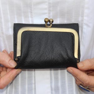 Kiss lock wallet,Small black slightly croco pattern,Textured leather wallet,Trifold kiss clip purse,Ladies wallet with coin purse,Evanna