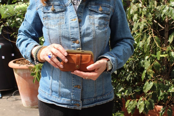 Tan coin purse shop