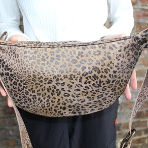 Bum Bag Leopard print Leather, Fanny pack, Mediterranean, Inner pocket card slots, Fanny chest bag medium, Hip or Side Bag Real Leather image 3