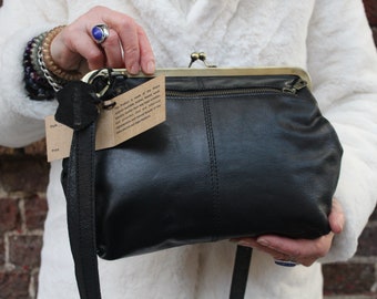 Top Clip handbag,Metal frame bag,Kiss lock leather bag,Black ball clasp handbag,Purse Layla kiss clip, Cross body top clasp purse,Retro look