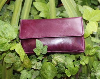 Pochette en cuir violet, Francesca, Zip avant, Petit sac de maquillage, Zip de carte à l’avant, Sac à main battant, Sac à main pour argent, Petite pochette pliante, Tabac