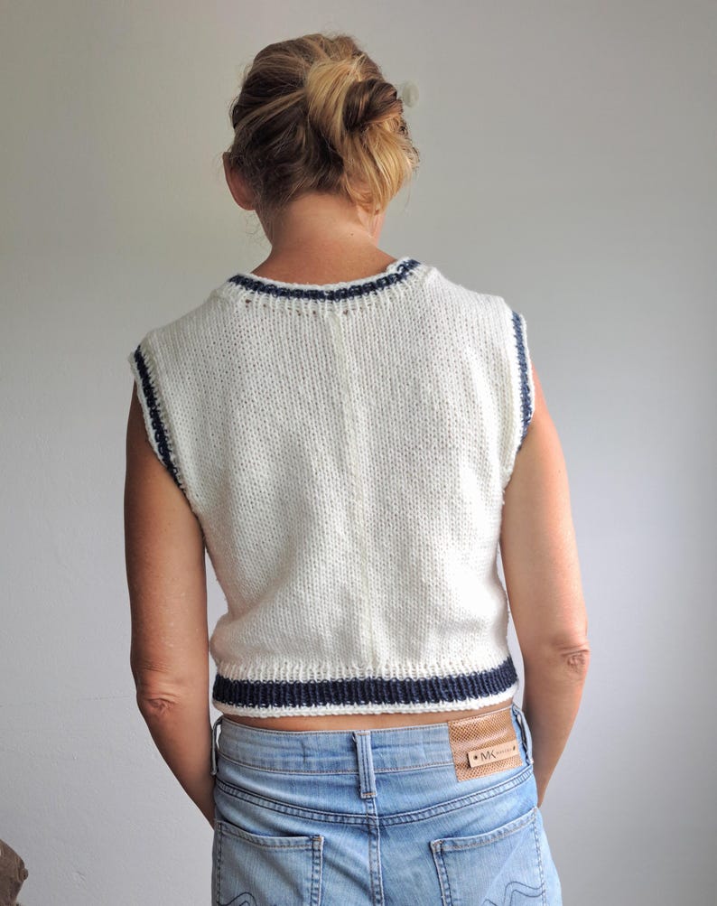 Sleeveless winter Vest pattern with Round neck for Addi kingsize or Sentro 48 needle circular knitting machine! How to make knit Vest