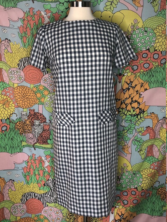 Vintage 1960's cotton gingham mod shift dress