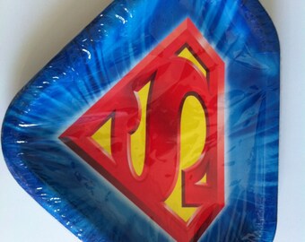 Superman diamond shaped dinner plates (8ct)