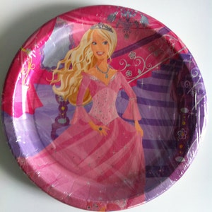 Barbie perennial Princess Large plates (8ct)