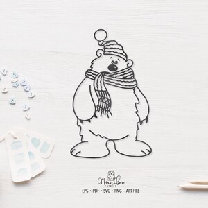 以下が含まれることがあります： 白黒の線画で描かれた、ストライプの帽子とマフラーをつけたクマのイラスト。クマは白い木製の表面に立っています。画像には「Mumboo Crafts」と「EPS - PDF - SVG - PNG - ART FILE」のテキストが含まれています。