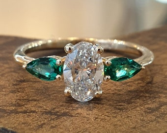 Elegant Oval Diamond Engagement Ring 14k Yellow Gold Oval Diamond and Green Emerald Drop Cut