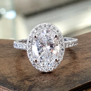 Anello di fidanzamento con diamante ovale 2,50 diamanti ovali coltivati in laboratorio Halo diamanti oro bianco 14k