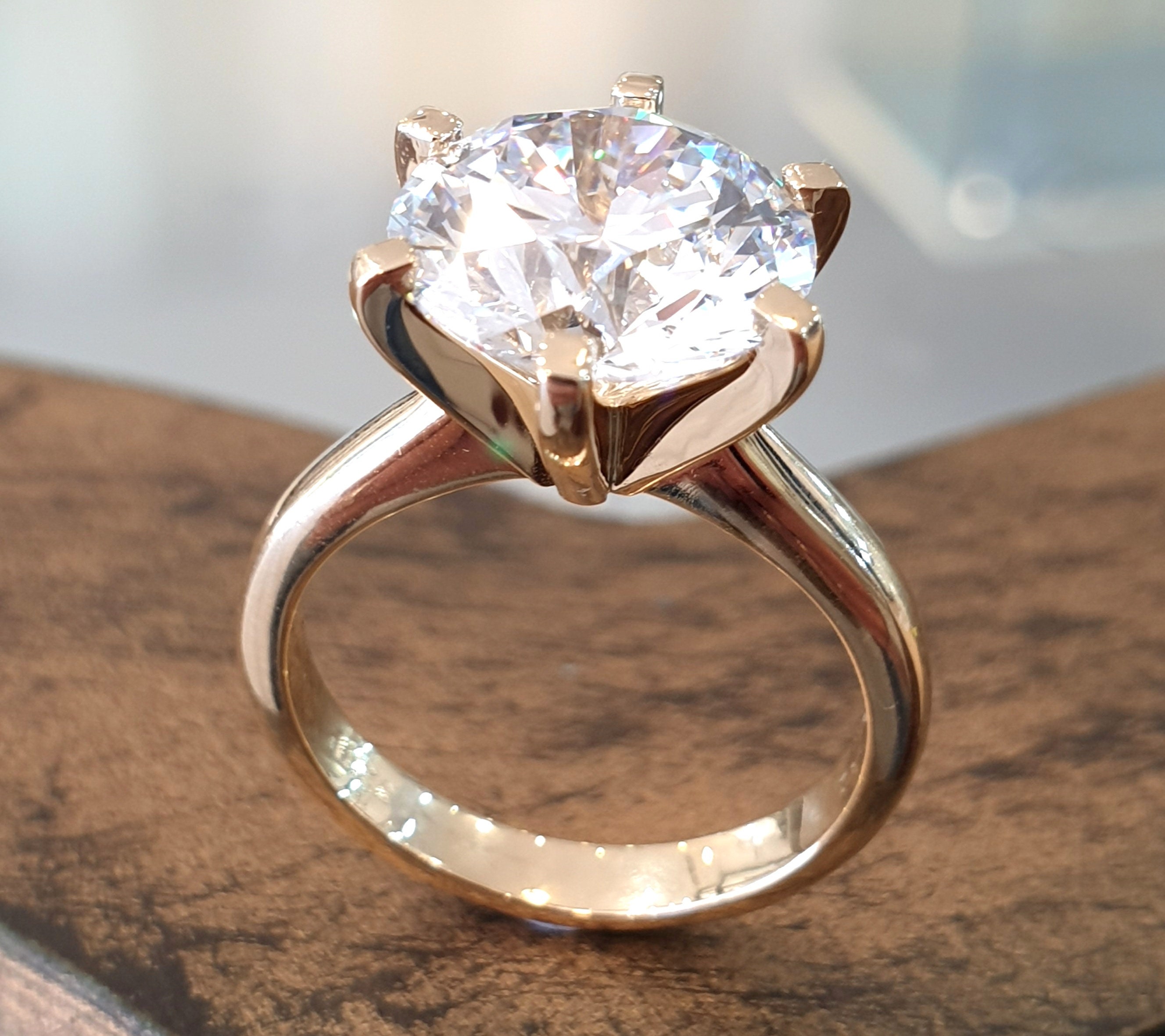 4.00ct E-VS1 クッションカットラボグロウンダイヤモンドリング 