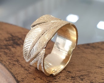 Leaf Wedding Band 14K Yellow Gold With Glitter For Women