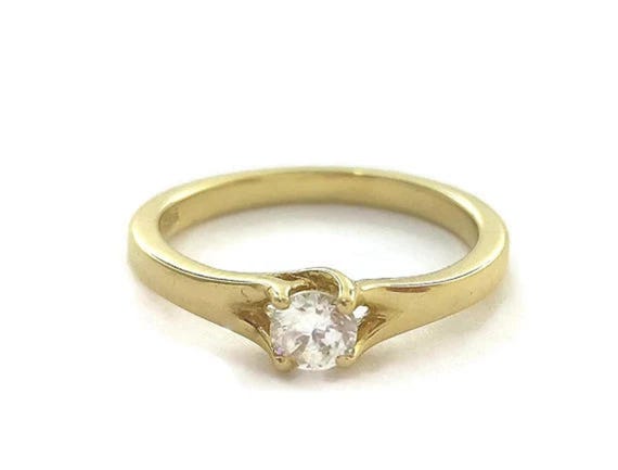 Solitaire Engagement Ring, Woman Diamond Ring, Prong Ring, 14k Yellow Gold ring, Diamond Engagement Ring, Claw ring, Band Ring