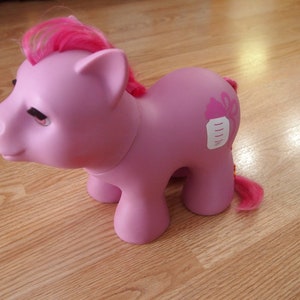 My Little Pony G1 Pink Dreams Soft and Sleepy Newborn Ponies Hasbro Vintage Ponies