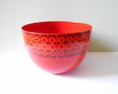 Arabia of Finland red enamel bowl, large Finel bowl with Kaj Frank Kehrä Daisy pattern, vintage Scandinavian