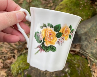 Tasse à thé/tasse à café Royal Grafton vintage en porcelaine fine (fabriqué en Angleterre)