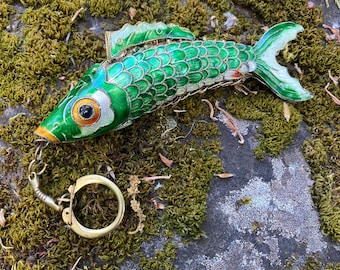 ヴィンテージ中国七宝焼きハンドメイド関節式魚キーチェーンペンダント