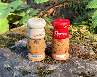 Vintage Mid Century "Salty & Peppy" Hand-Painted Wood Salt and Pepper Shakers (Anthropomorphic)