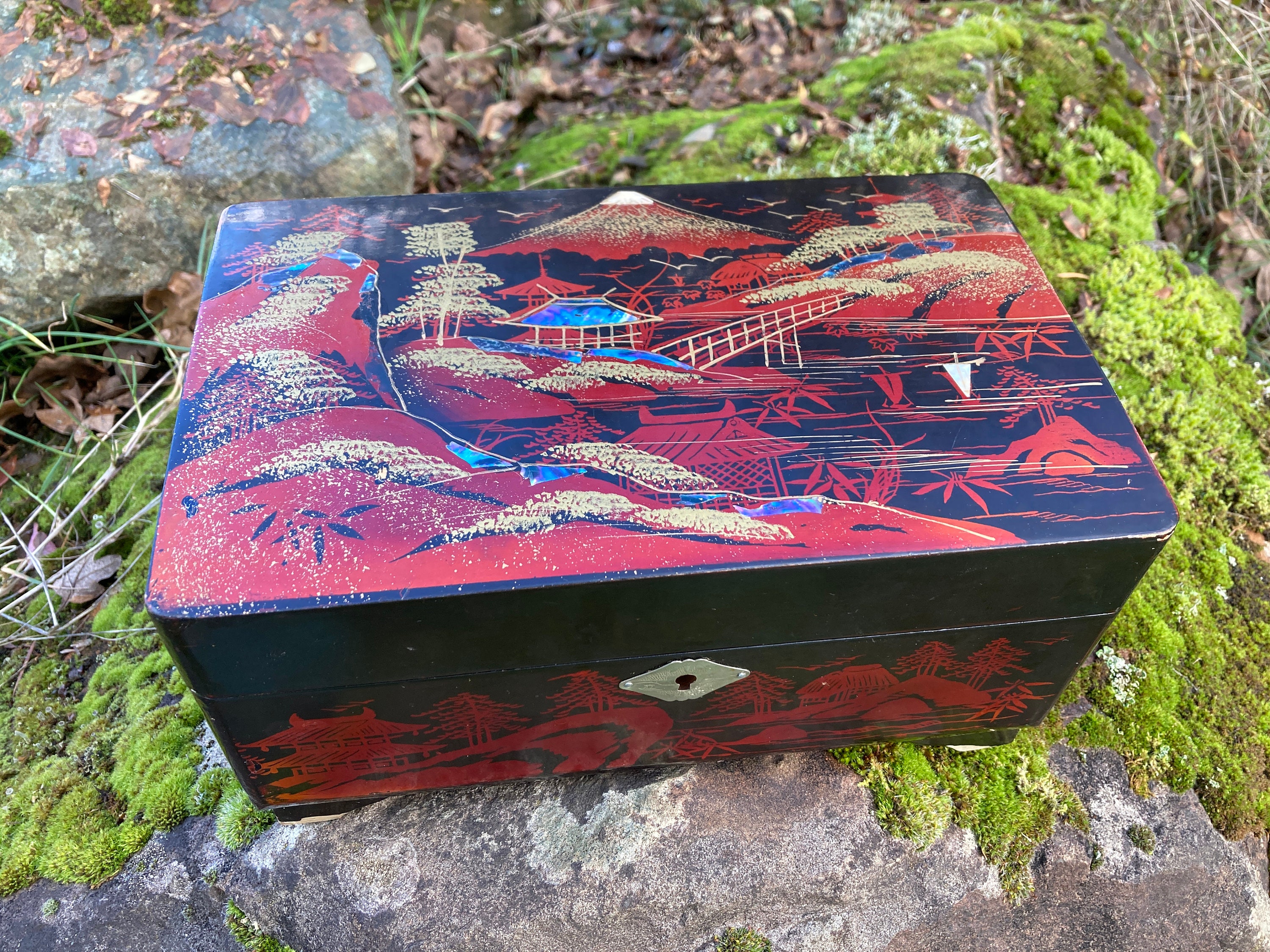 Vintage Black Lacquered Hand-painted Wood Japanese Musical Vintage Black Lacquered Hand-painted Wood Japanese Musical