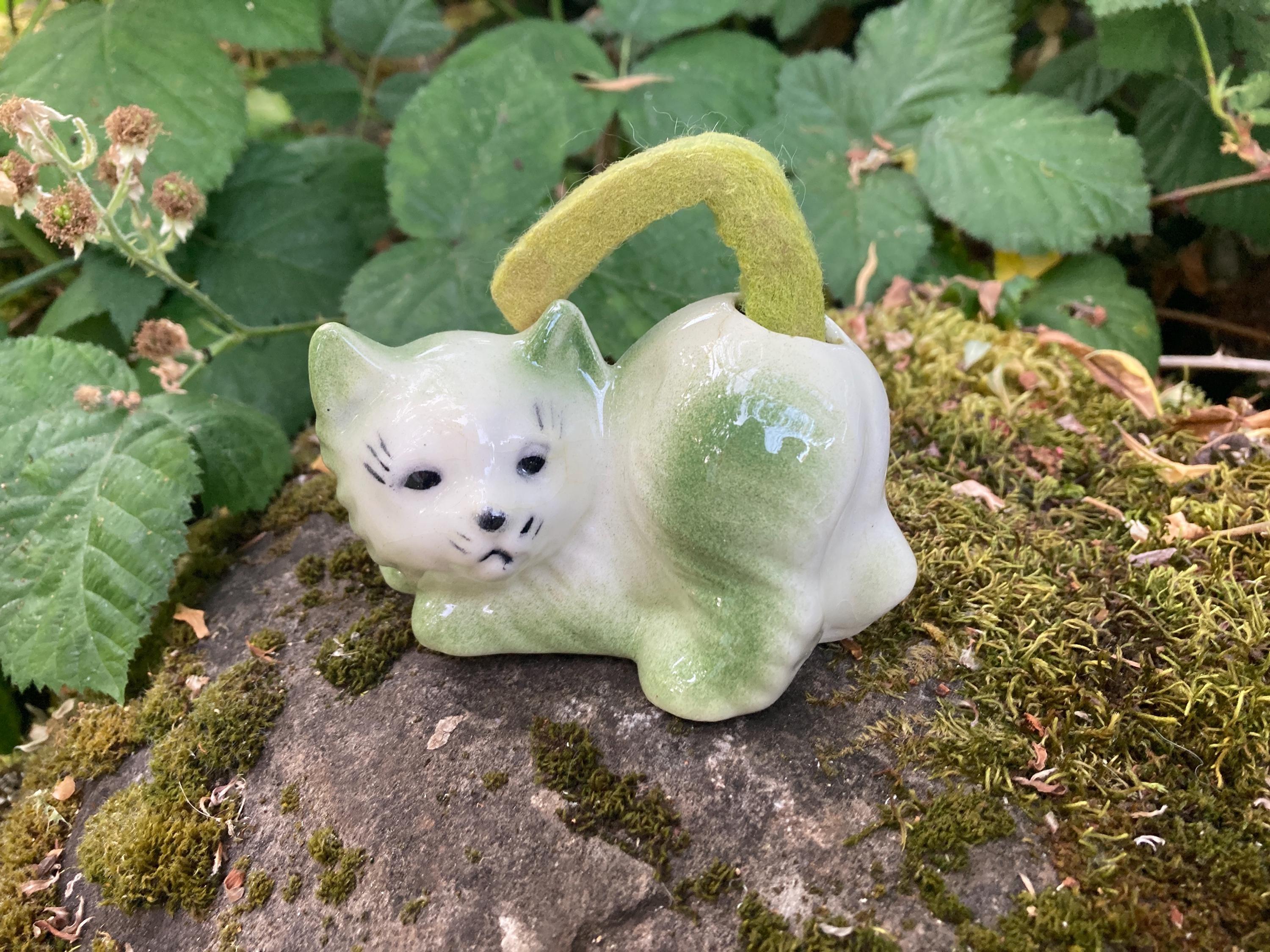 Vintage Mid-century Air Wick Green Ceramic Cat Diffuser / Air