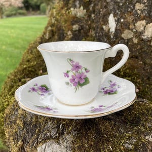 Rare! Vintage Elizabethan by Taylor & Kent Fine Bone China Demitasse Espresso Teacup and Saucer w/ Purple Flowers, Violets (Made in England)