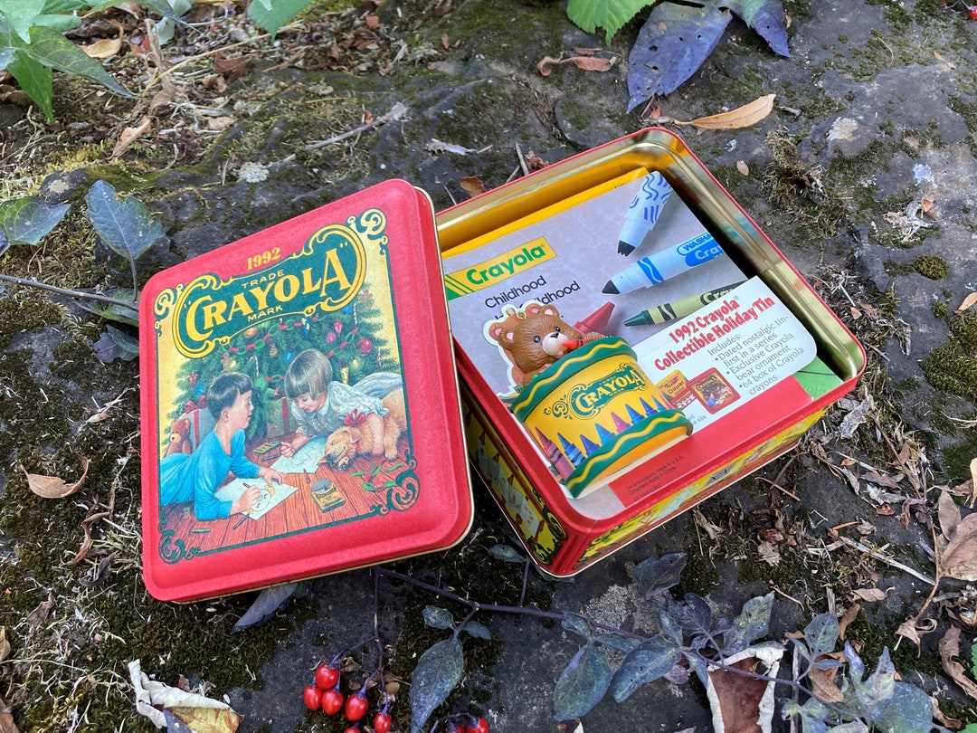 Vintage 1992 Crayola Crayons Christmas Holiday Tin / Storage Box W