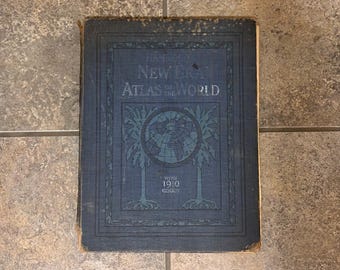 Vintage "Hammond's New Era Atlas of the World" with 1910 Census Oversized Hardback Book C.S. Hammond & Co. ©1911 (READ)
