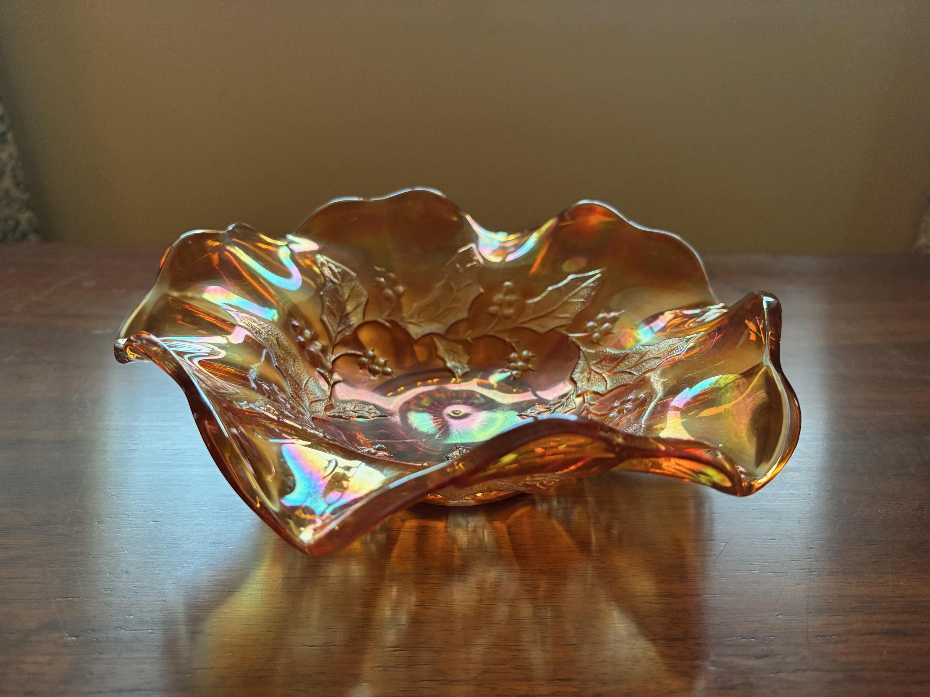 アメリカ製 WEISS ヴィンテージブローチ Carnival Glass アメリカ製 WEISS ヴィンテージブローチ Carnival Glass - メルカリ