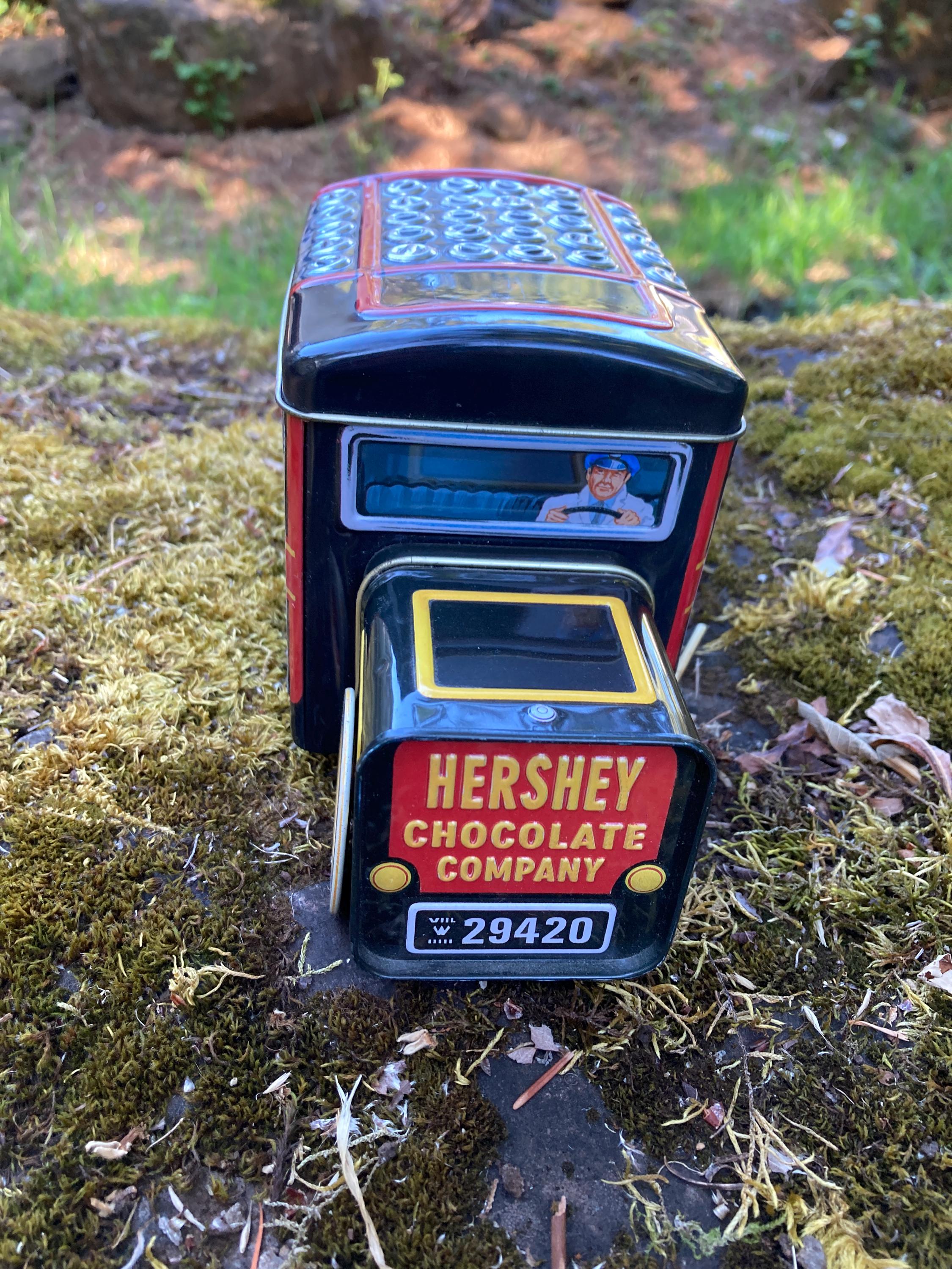 Vintage 2000 Hershey's Chocolate Company Milk Truck Collectible