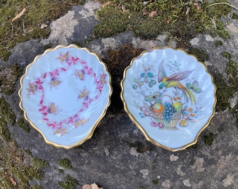 Vintage Limoges Shell-Shaped 4" Trinket Dish / Teabag or Spoon Rest w/ Gold Trim (2 available, sold separately: Bird & Fruit OR Pink Floral)