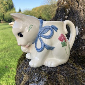 ヴィンテージ レノックス「ポピーズ オン ブルー」猫型コーヒーカップ 