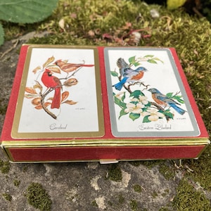 Vintage dubbeldeks of Congress Wild Bird-speelkaarten met Cardinal & Eastern Bluebird in originele doos, gedrukt in Spanje (compleet)