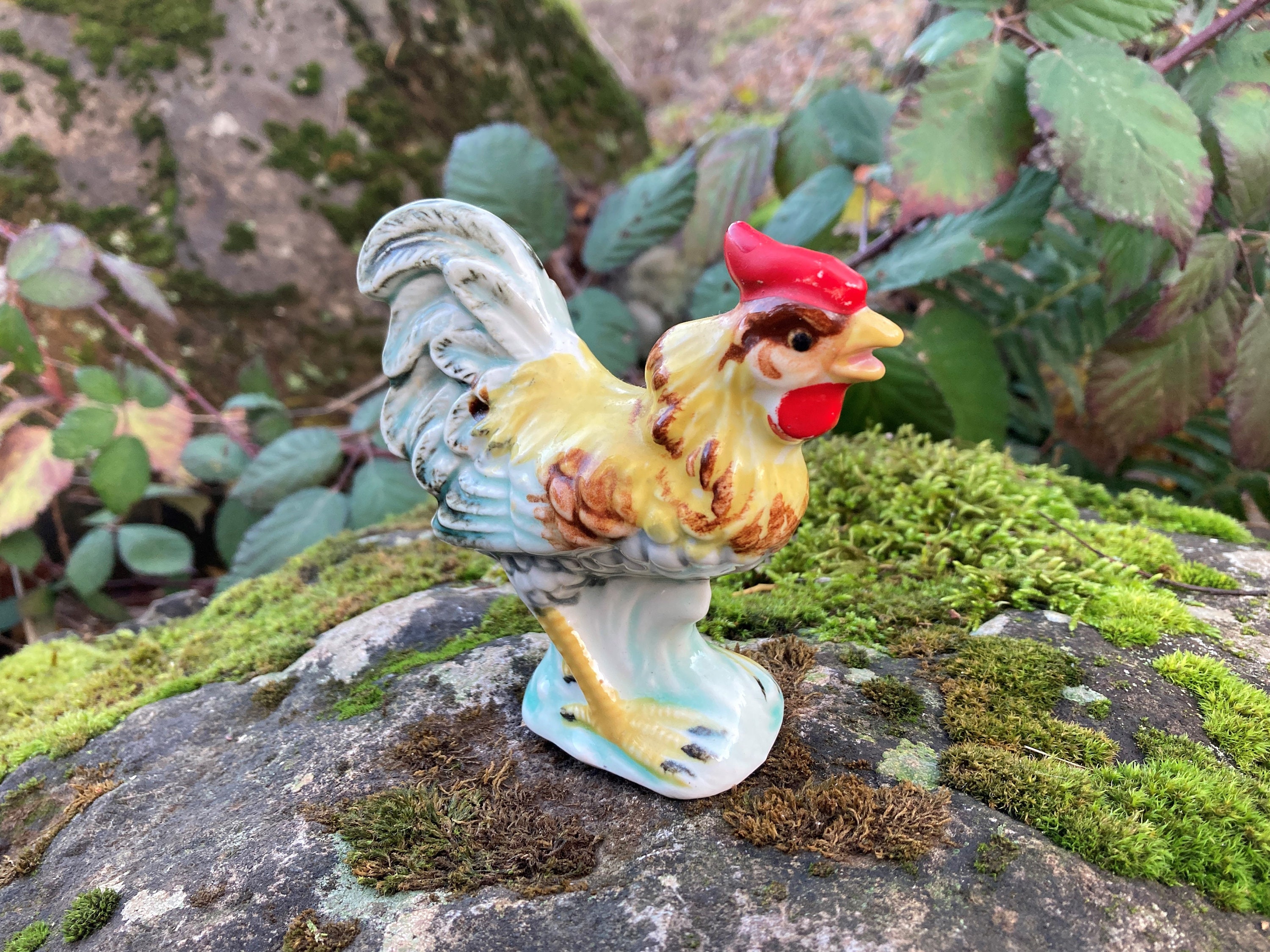 かっきー【Vintage Ceramic Figurine】 Vintage Small Ceramic Chicken / Rooster / Hen Figurine (3.75