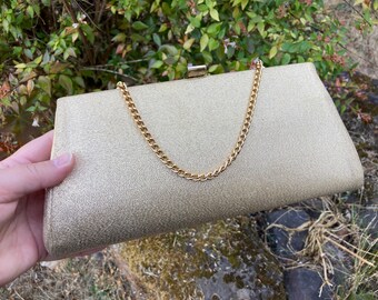 Bolsos de noche vintage de mediados de siglo: bolso Magid blanco con cuentas con cierre y cadena o bolso de mano de lamé dorado metalizado con cadena (se vende por separado) ¿1950-60?