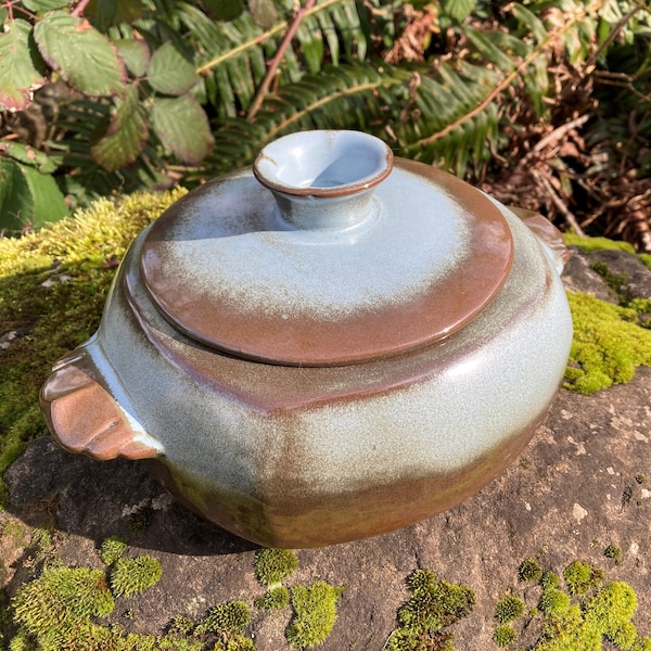 Vintage Frankoma Pottery 5V Covered Bean Pot / Casserole Dish w/ Lid in "Woodland Moss" Blue / Brown Glaze (2 Quart?)