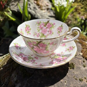 Vintage Royal Schnürsenkel Englisch Bone China "Peach Blossom" Teetasse & Untertasse mit rosa Blumen (Made in England) Bild 4