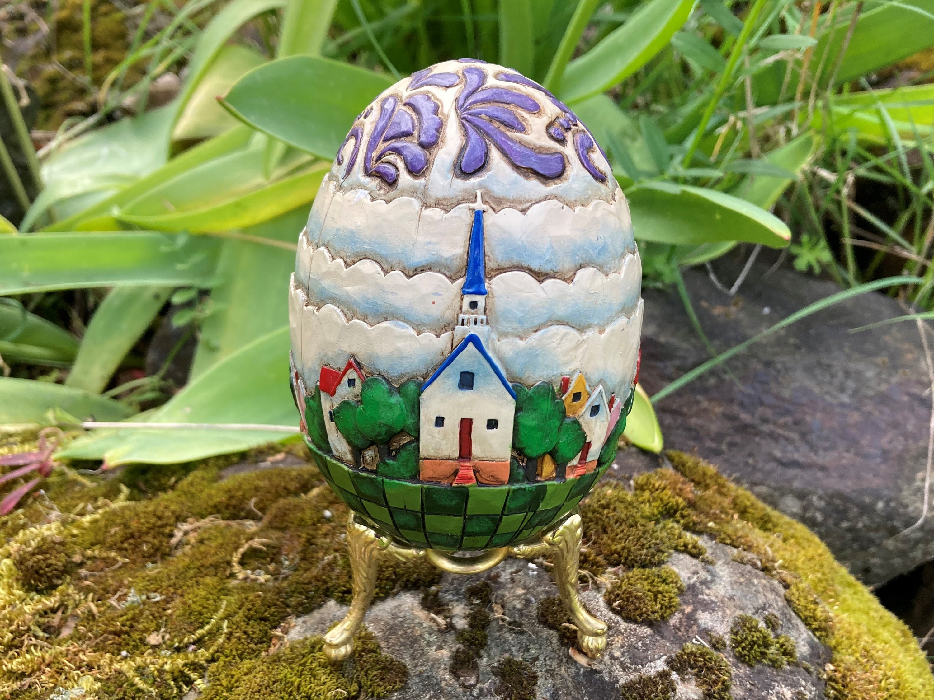 Collectible Jim Shore Heartwood Creek Resin Egg on Stand W/ Church